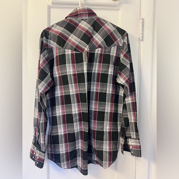 Plains Western Wear - Picture 2 of 4